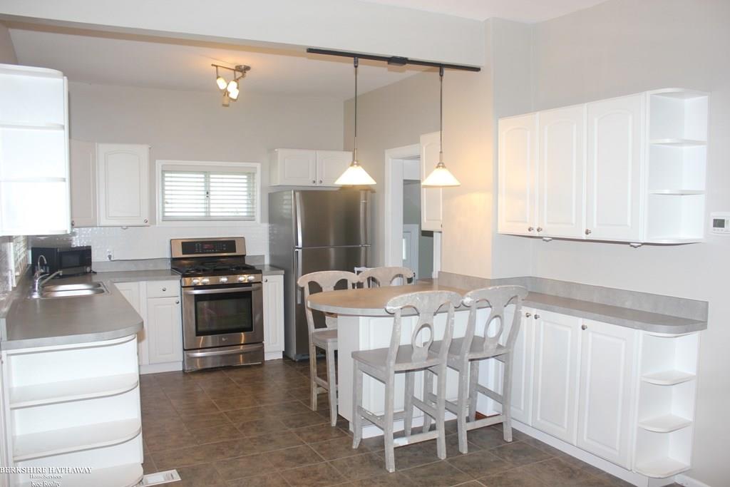 603 Renshaw Street Rochester, MI 48307 - Photo 4 of 34 Kitchen