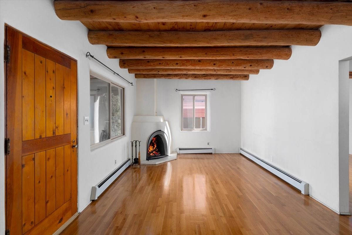 1944 Kiva Road Santa Fe, NM 87505 - Photo 5 of 28 Gallery Image 5