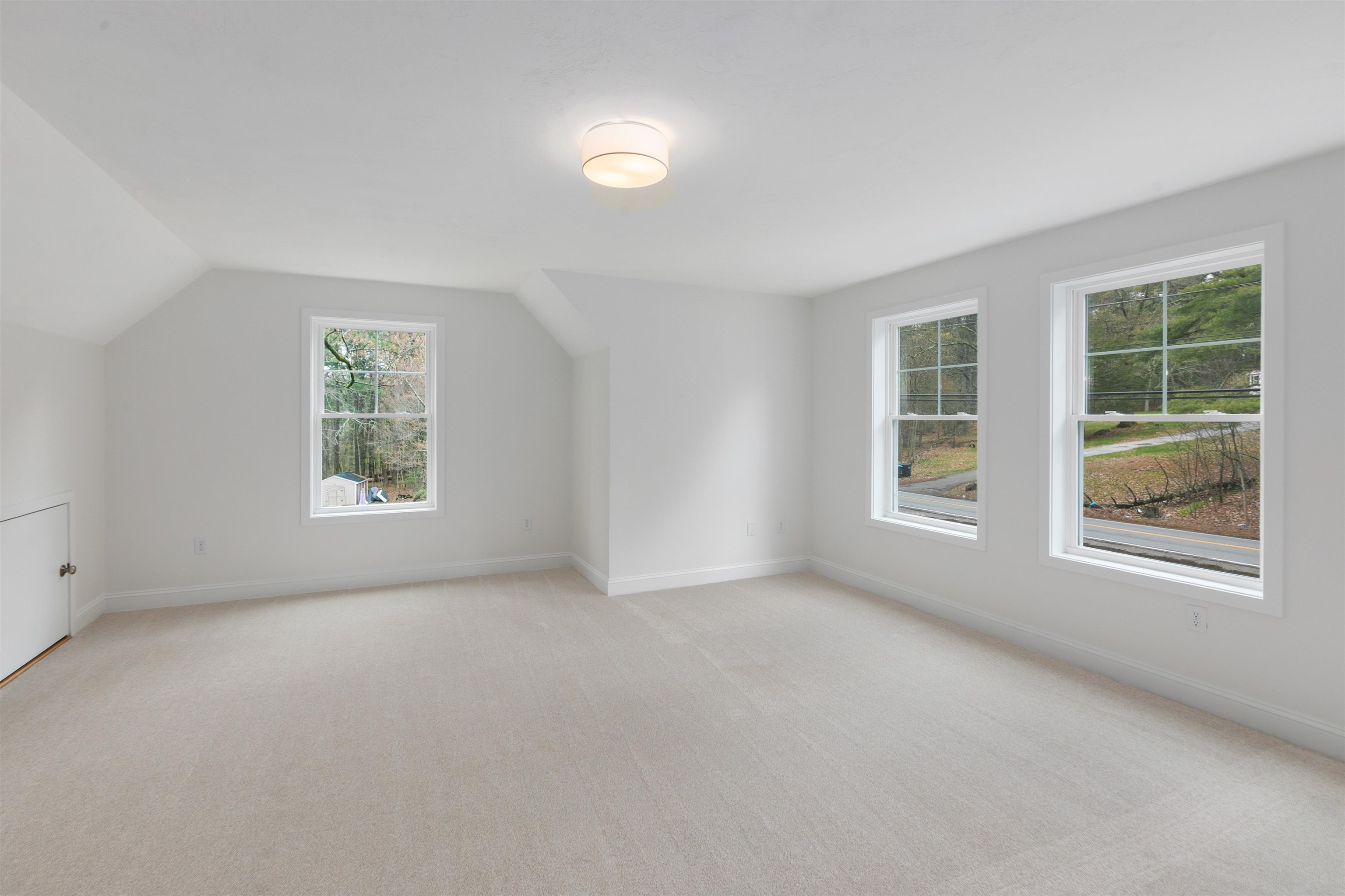 1152 Bridge Street Pelham, NH 03076 - Photo 35 of 44