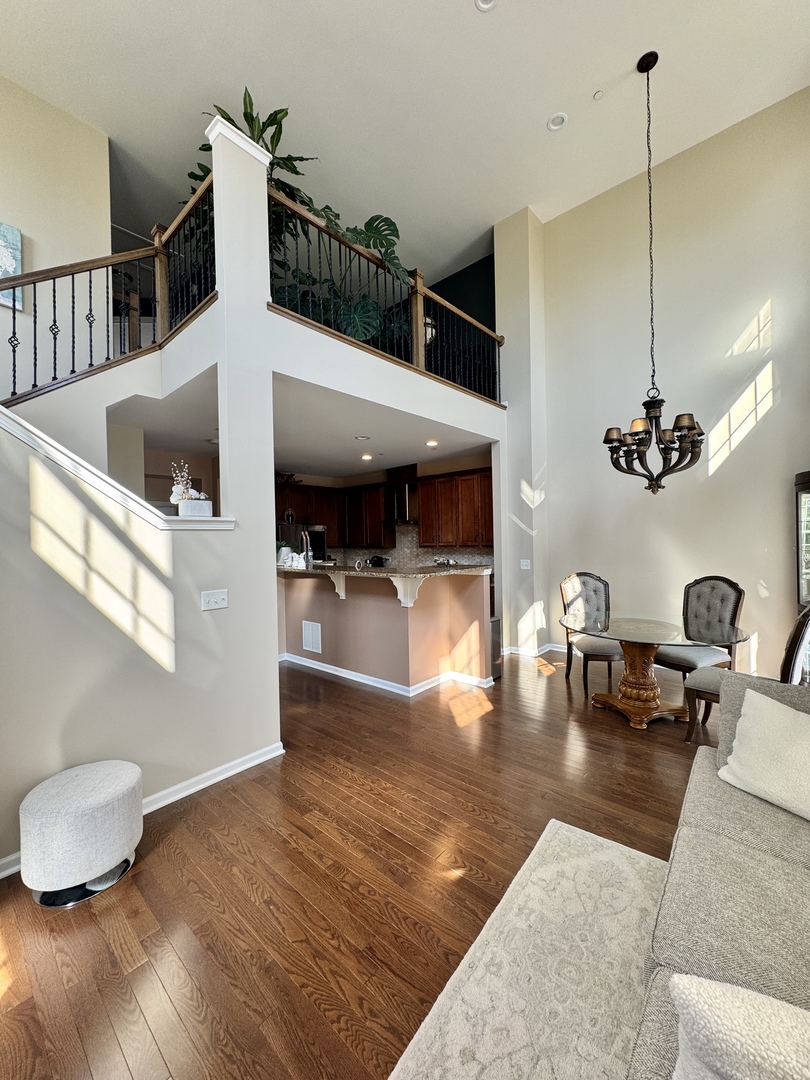 11 East Willow Road Wheeling, IL 60090 - Photo 6 of 27