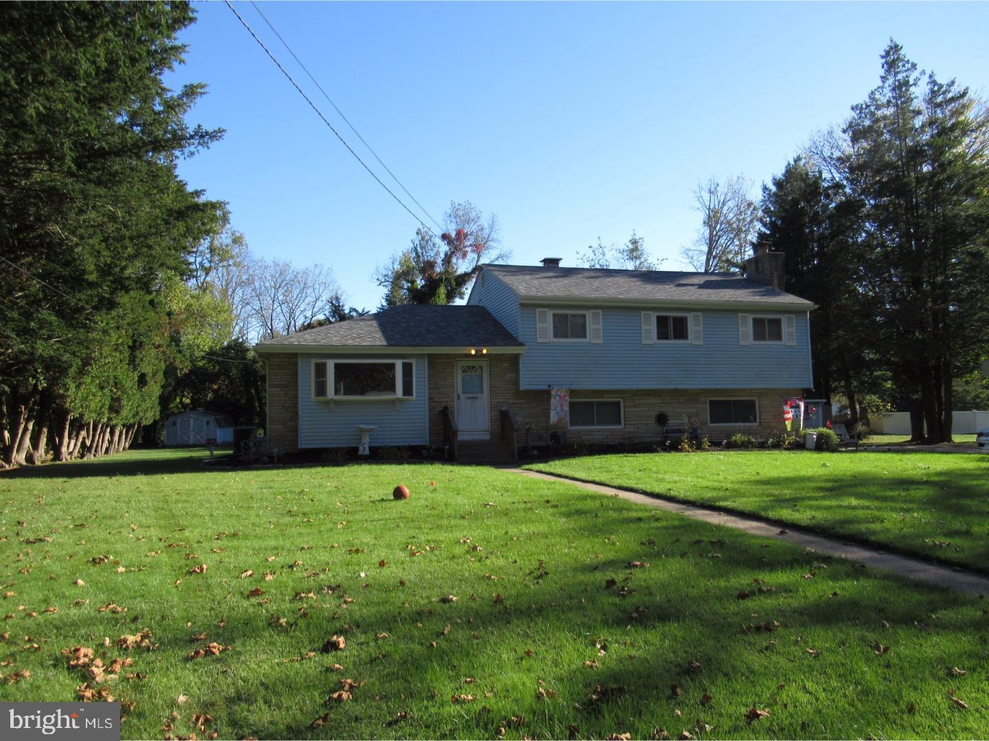 15 Bayberry Road Ewing, NJ 08618 - Photo 3 of 22