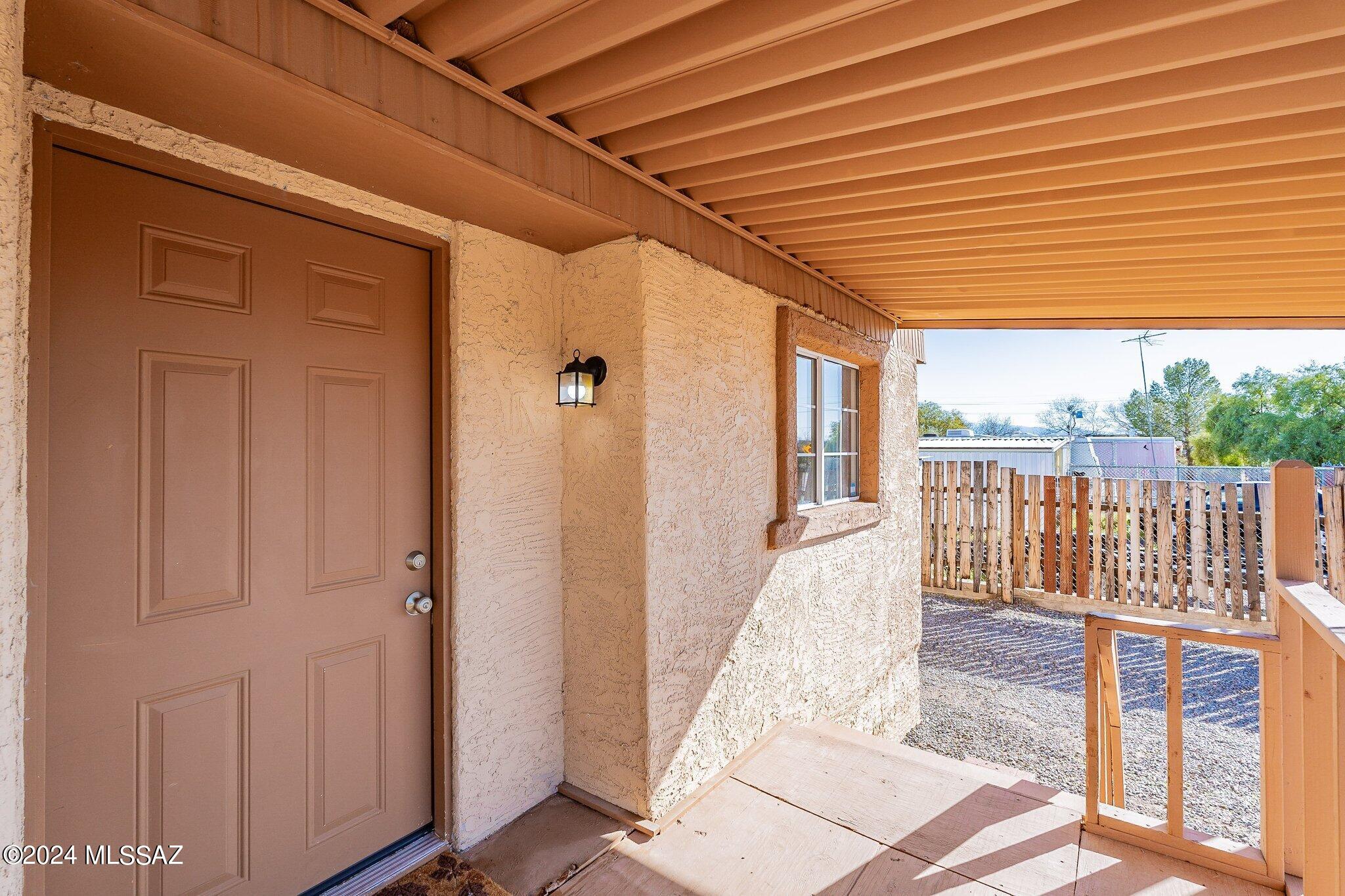 2572 West Bilby Road Tucson, AZ 85746 - Photo 4 of 18 Gallery Image 4