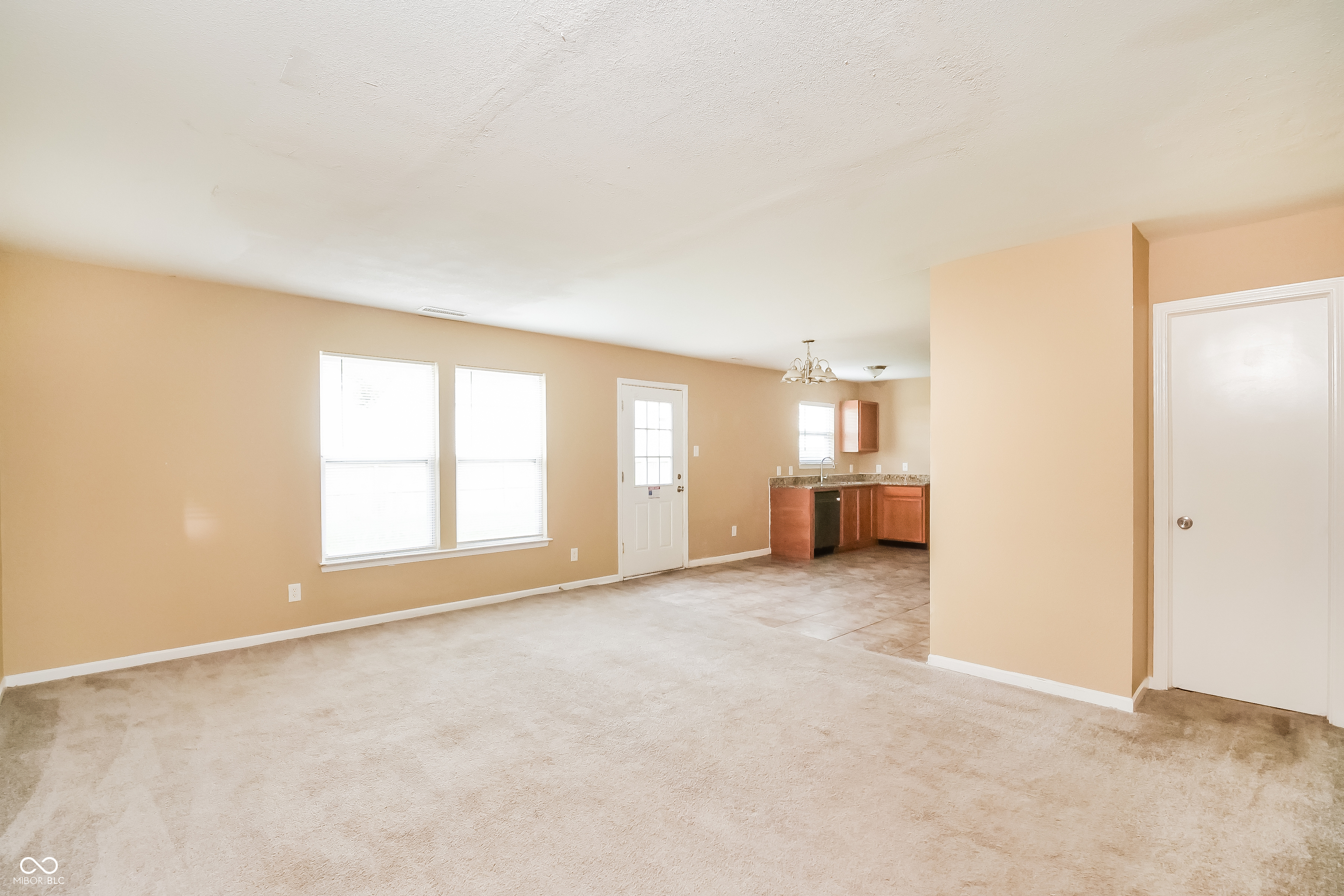 8118 Gathering Lane Indianapolis, IN 46259 - Photo 5 of 17