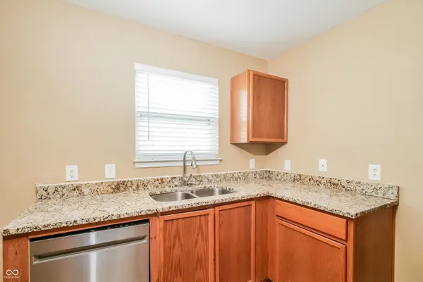 $1,780 | 8118 Gathering Lane, Indianapolis, IN 46259