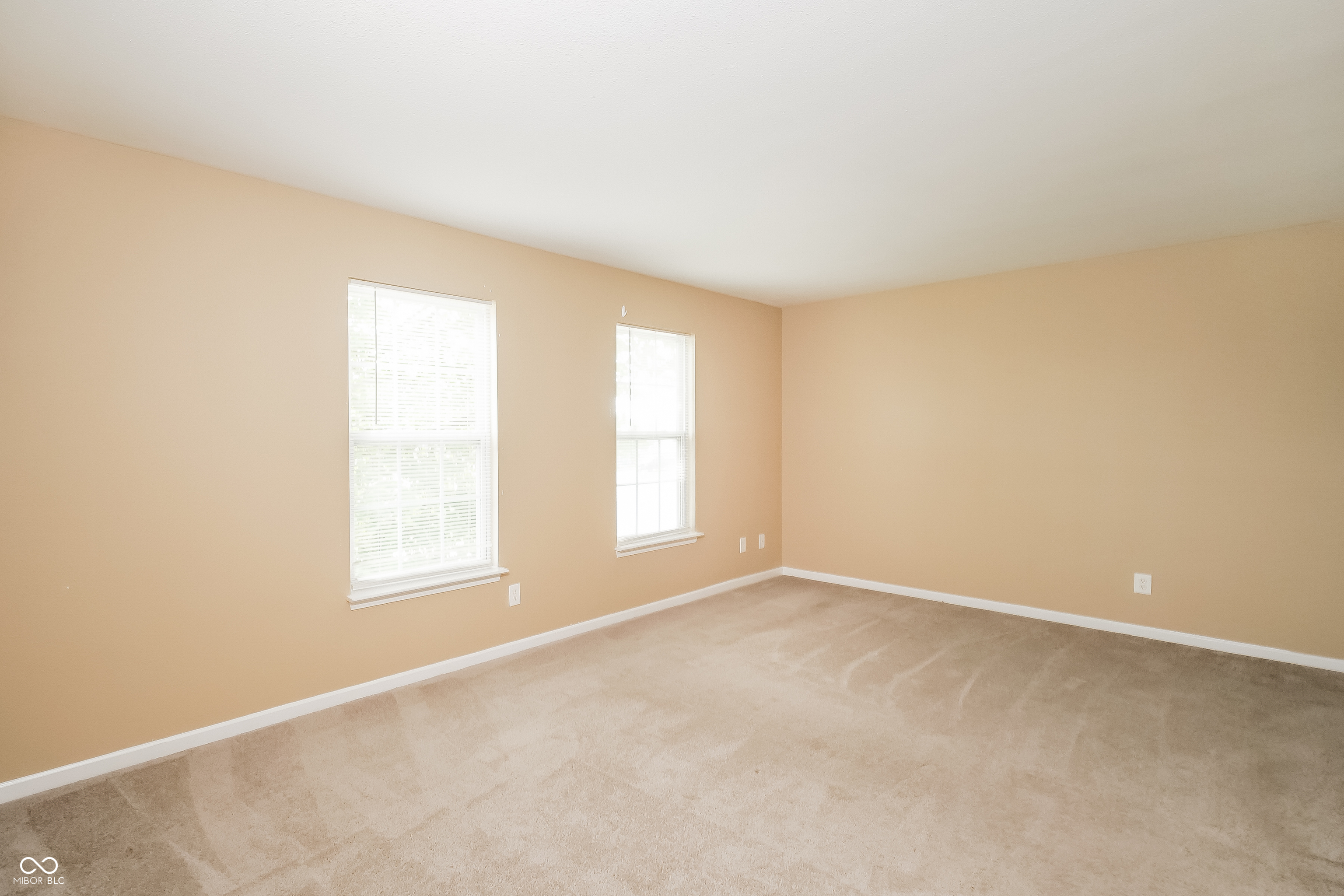 8118 Gathering Lane Indianapolis, IN 46259 - Photo 10 of 17