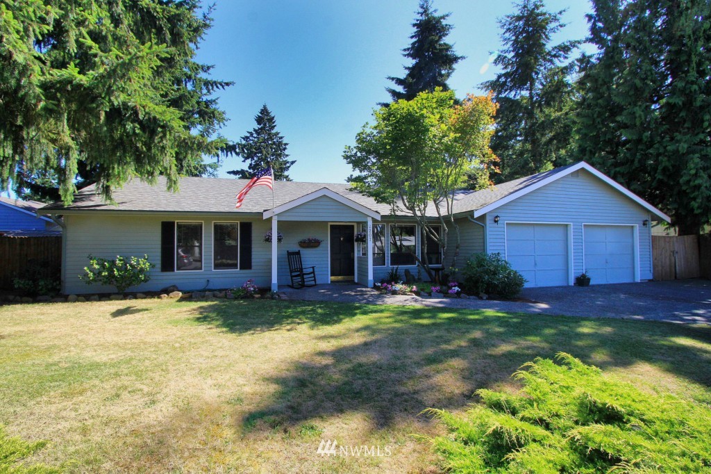 2207 Northeast 27th Street Renton, WA 98056 - Photo 1 of 15