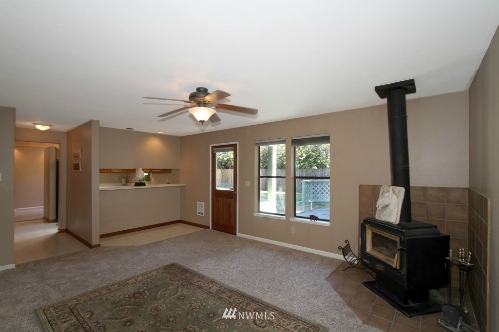 2207 Northeast 27th Street Renton, WA 98056 - Photo 7 of 15