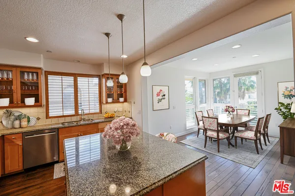 $6,750 | 5831 Seawalk Drive, Playa Vista, CA 90094