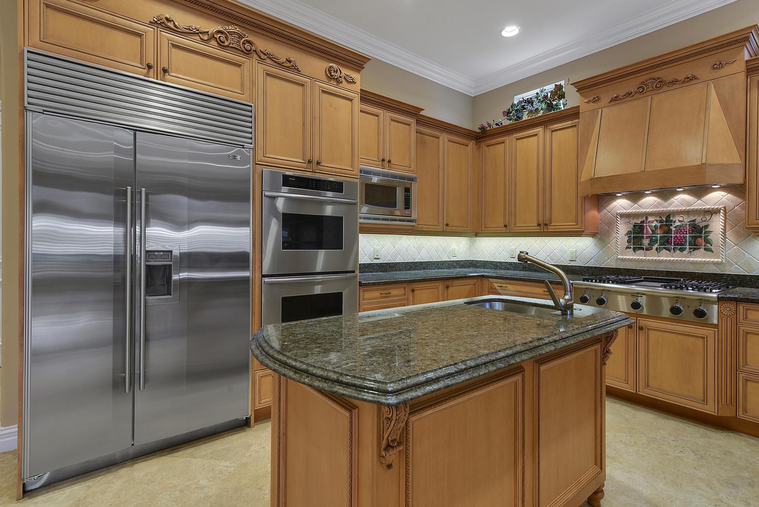 847 Coventry Street Boca Raton, FL 33487 - Photo 16 of 63 847 Coventry St Boca Raton FL-large-012-