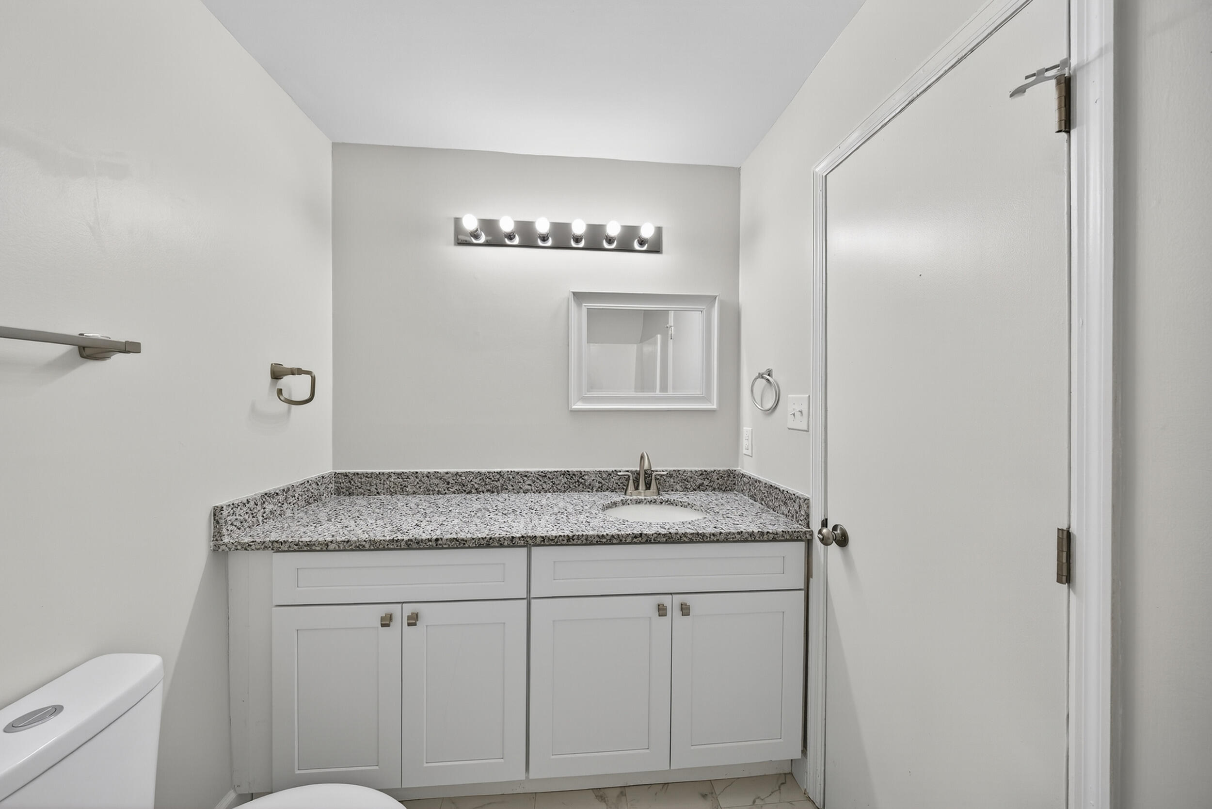 2327 Rutherford Avenue Augusta, GA 30906 - Photo 33 of 53 Hall Bath