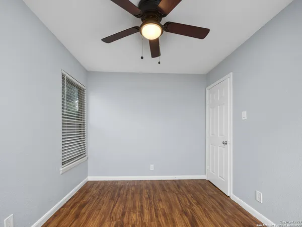 $1,300 | 142 Galaxy Drive, San Antonio, TX 78227