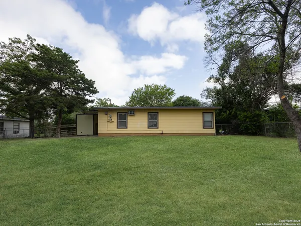 $1,300 | 142 Galaxy Drive, San Antonio, TX 78227