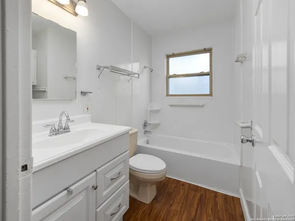 $1,300 | 142 Galaxy Drive, San Antonio, TX 78227
