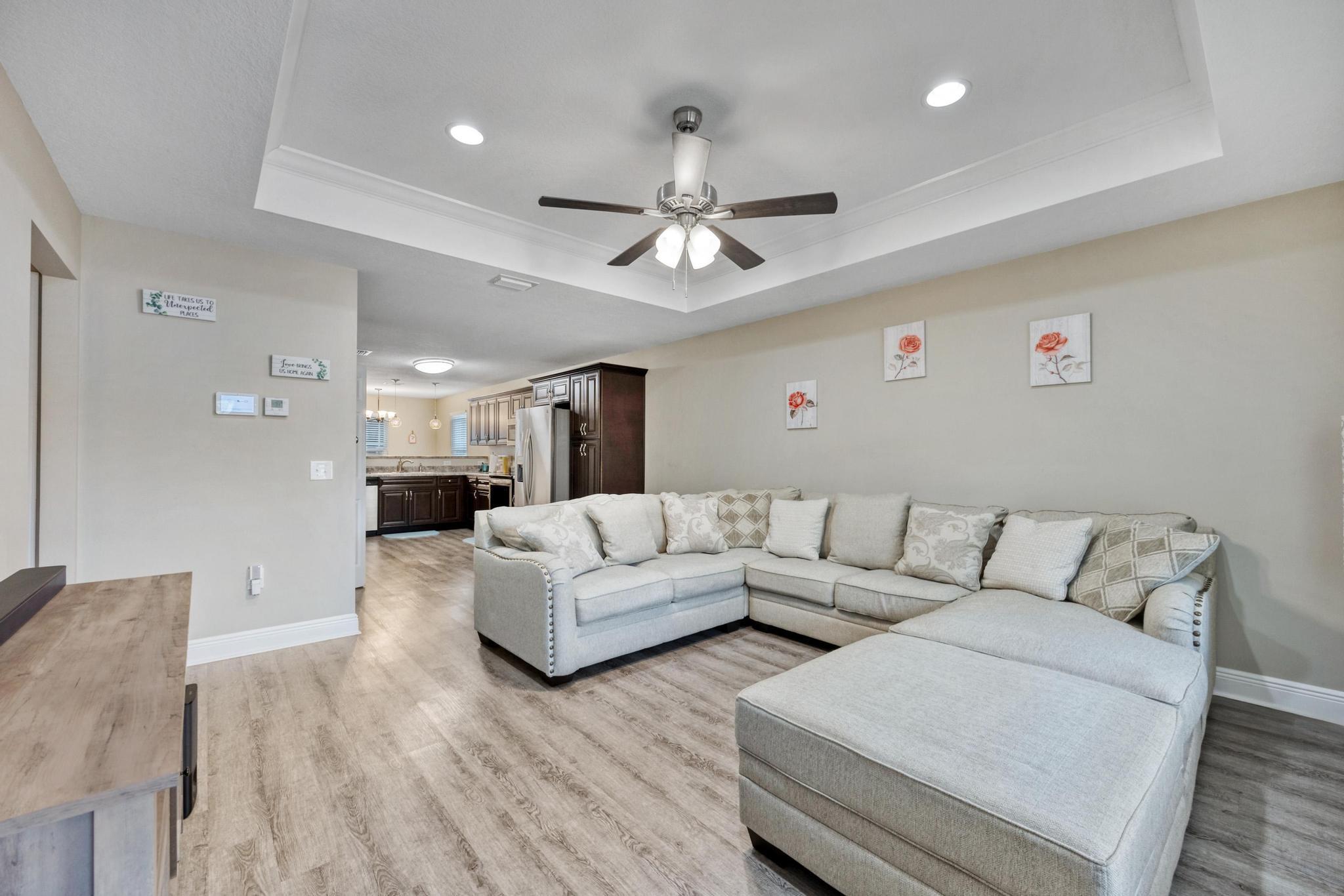3197 Maple Street Crestview, FL 32539 - Photo 6 of 30 Gallery Image 6