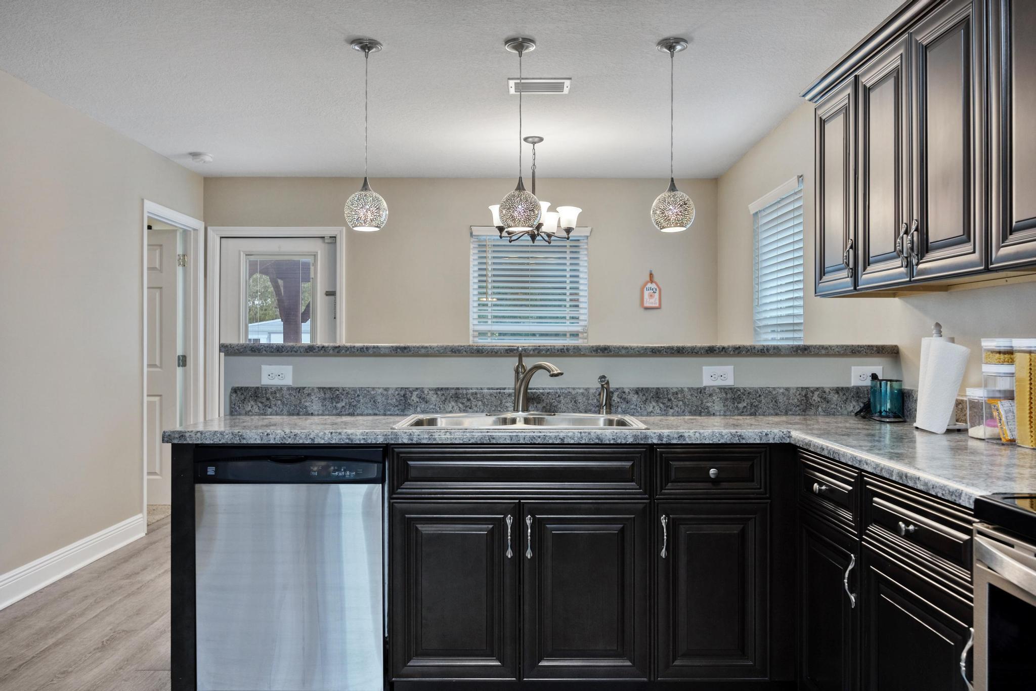 3197 Maple Street Crestview, FL 32539 - Photo 10 of 30 Gallery Image 10