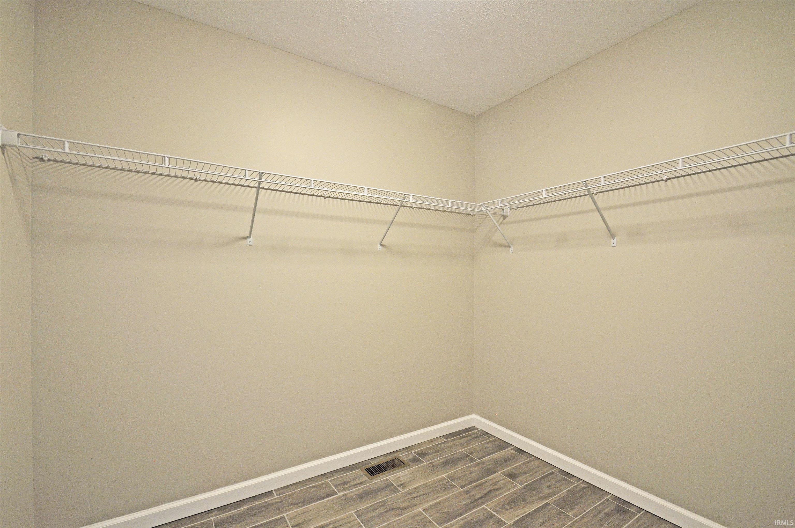 13440 Day Road Mishawaka, IN 46545 - Photo 20 of 36 Gallery Image 20