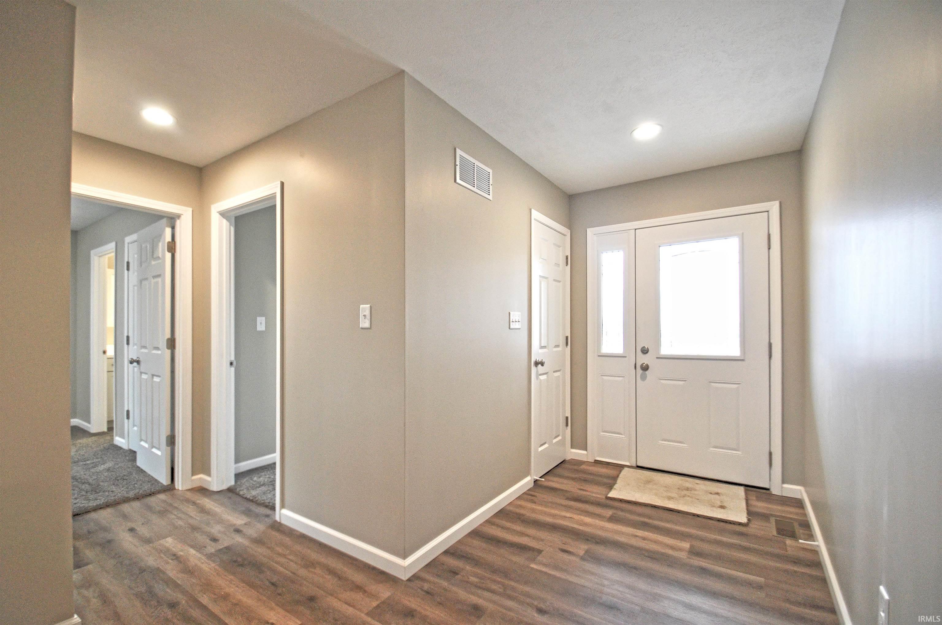 13440 Day Road Mishawaka, IN 46545 - Photo 4 of 36 Gallery Image 4
