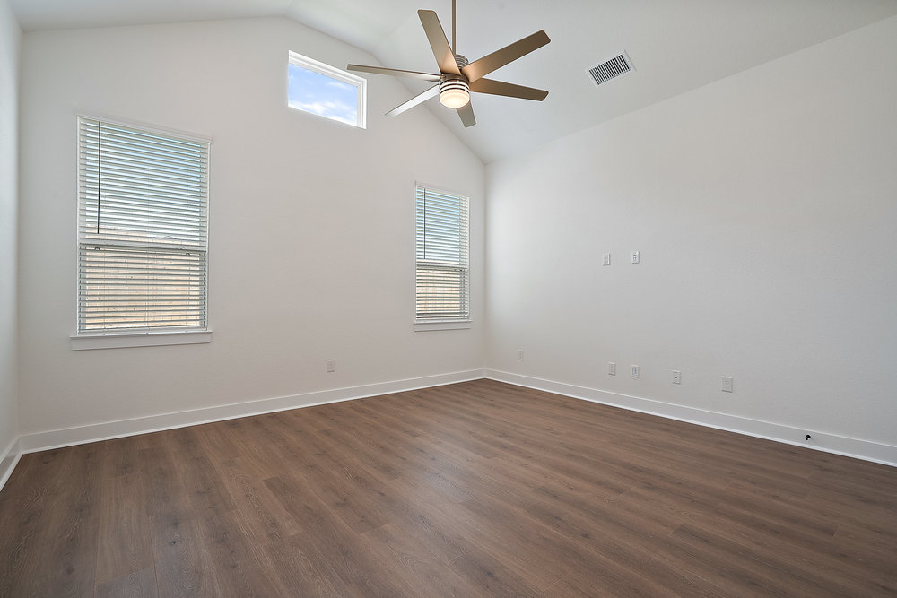 12104 Fennec Way Austin, TX 78758 - Photo 13 of 37