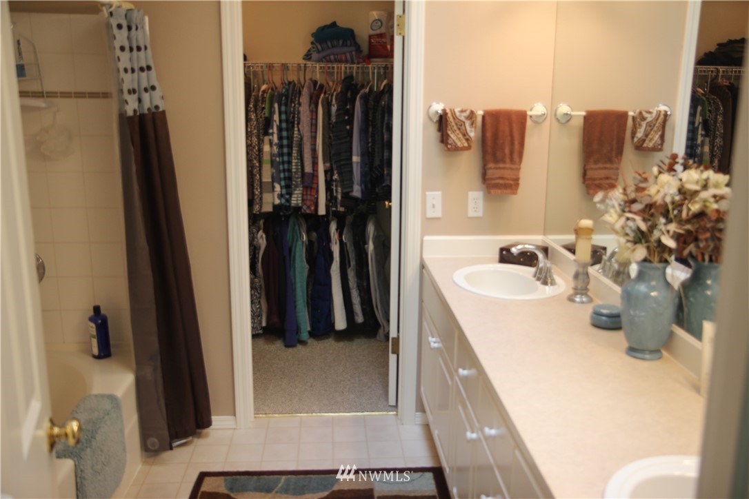420 228th Street Southwest, Unit B203 Bothell, WA 98021 - Photo 8 of 14 Gallery Image 8