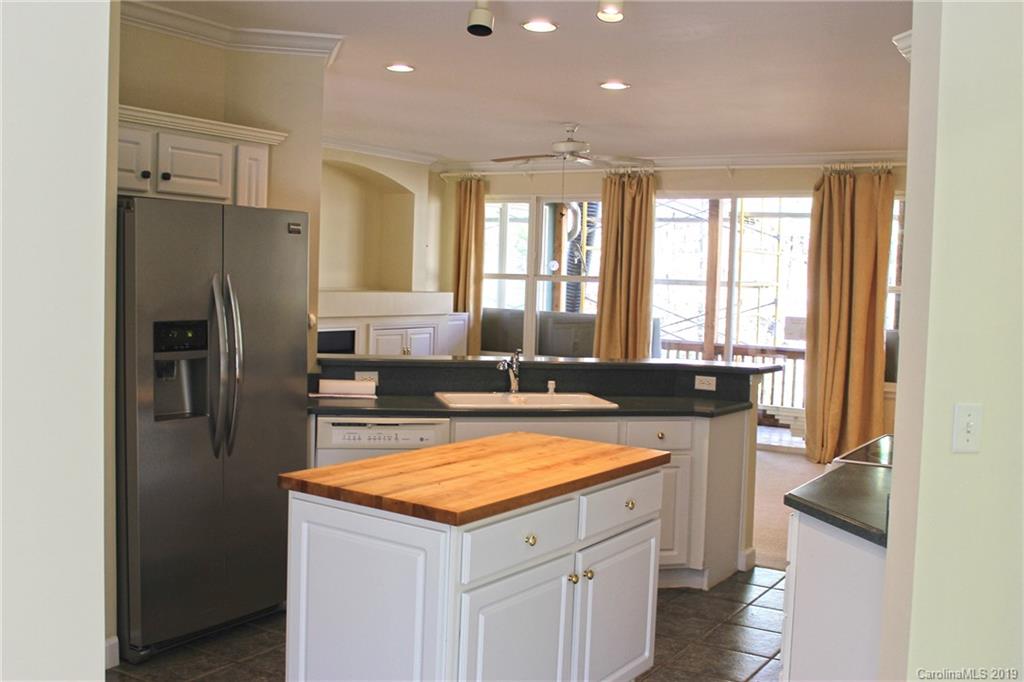 73 Ridgetop Circle, Unit 202 Brevard, NC 28712 - Photo 12 of 23 Gallery Image 12