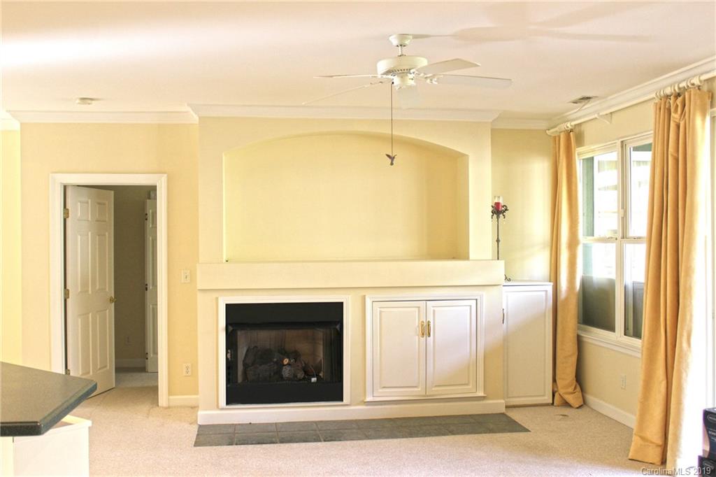 73 Ridgetop Circle, Unit 202 Brevard, NC 28712 - Photo 6 of 23 Gallery Image 6