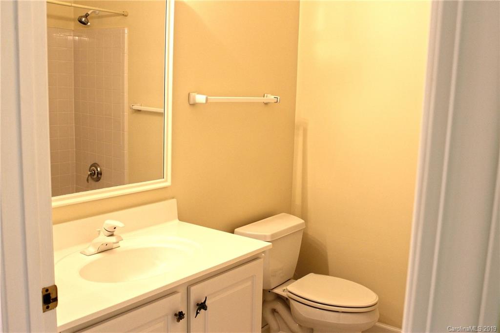 73 Ridgetop Circle, Unit 202 Brevard, NC 28712 - Photo 9 of 23 Gallery Image 9
