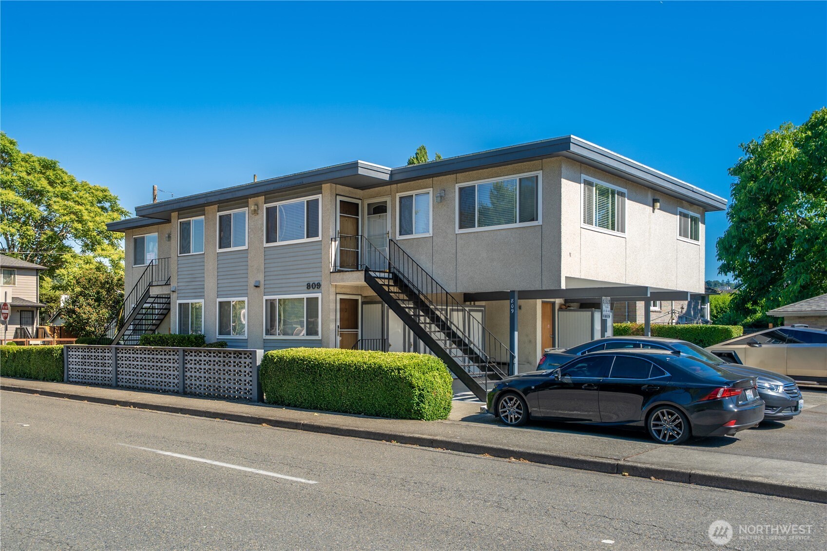 809 North 6th Street Renton, WA 98057 - Photo 2 of 40