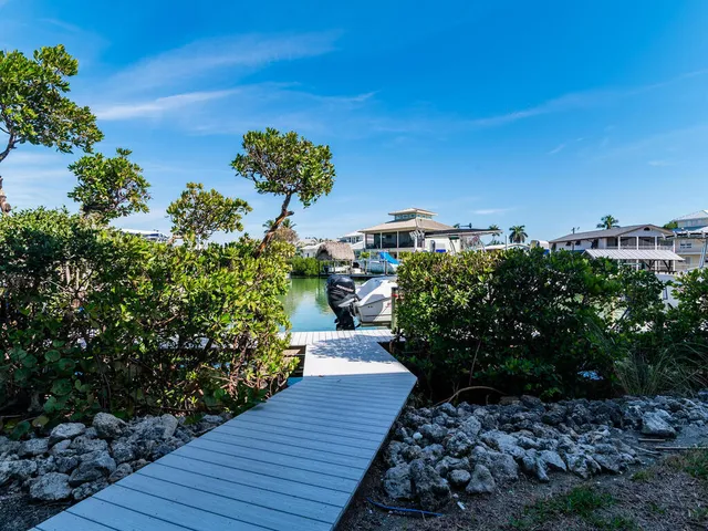 $875,000 | 366 Angler Drive, Unit 1602, Goodland, FL 34140