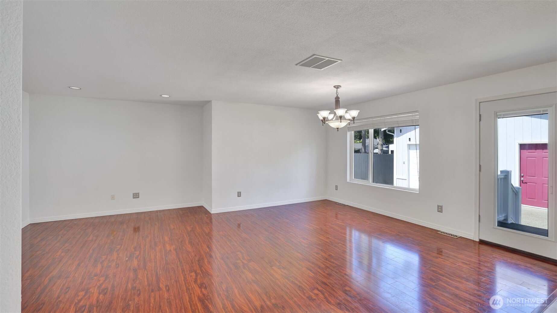 14628 Southeast 142nd Street Renton, WA 98059 - Photo 5 of 21