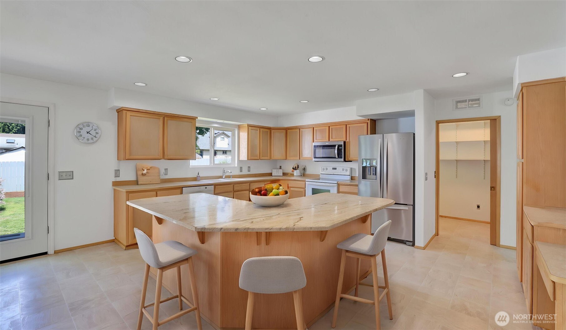 14628 Southeast 142nd Street Renton, WA 98059 - Photo 7 of 21