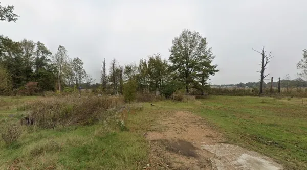 $10,500 | 87 Phillips 306, West Helena, AR 72390