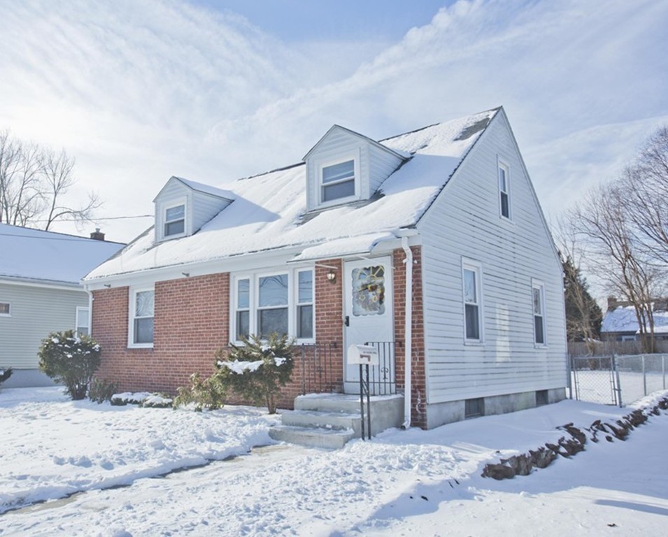 164 Winton Street Springfield, MA 01118 - Photo 1 of 23