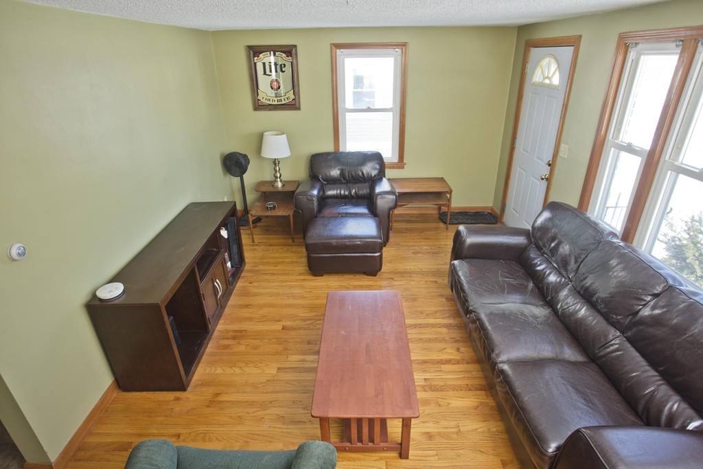 164 Winton Street Springfield, MA 01118 - Photo 10 of 23