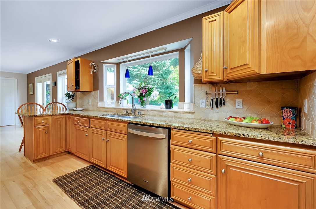9235 Phillips Road Southeast Port Orchard, WA 98367 - Photo 12 of 40 Gallery Image 12