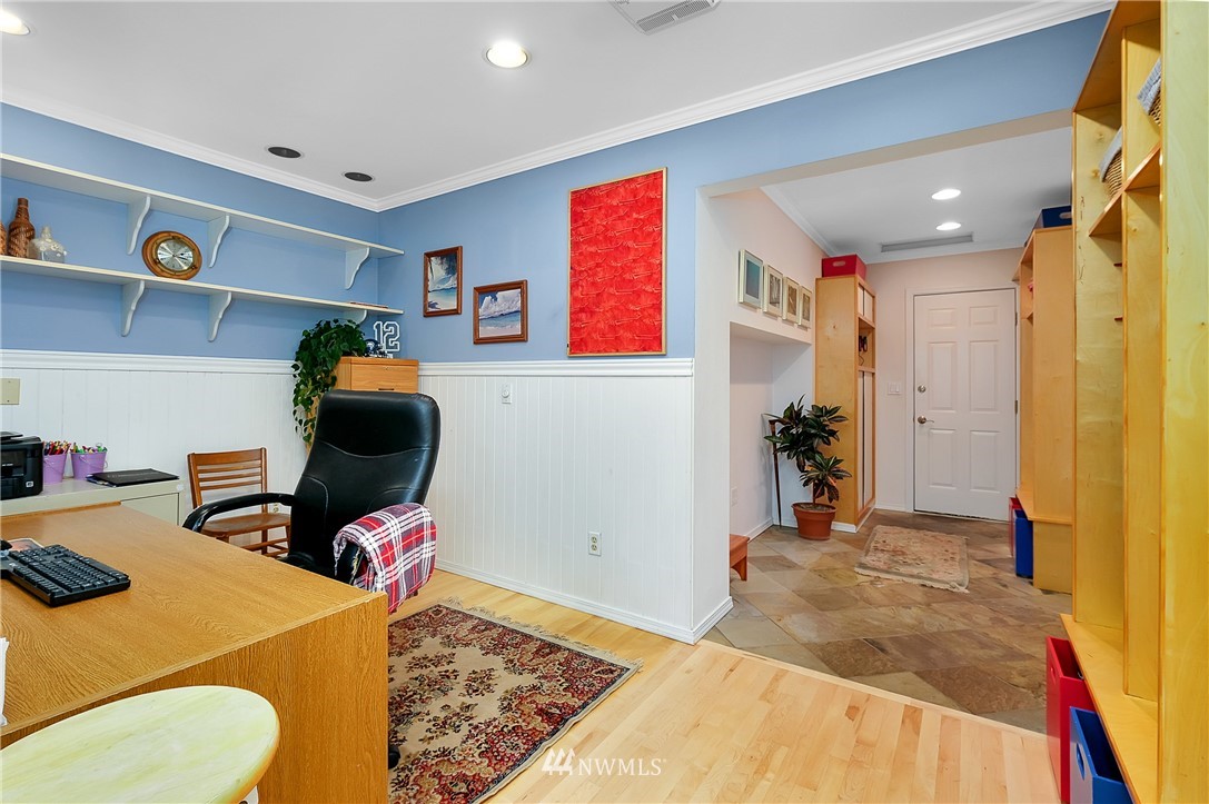9235 Phillips Road Southeast Port Orchard, WA 98367 - Photo 17 of 40 Gallery Image 17