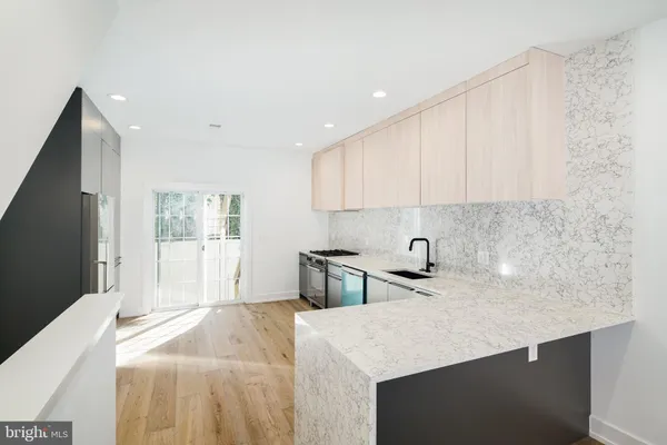 $4,500 | 1532 Catharine Street, Philadelphia, PA 19146
