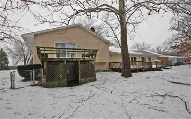 9318 North Pine Tree Road Peoria, IL 61615 - Photo 14 of 15 Gallery Image 14