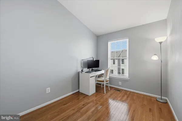 $500,000 | 42798 Sykes Terrace, Chantilly, VA 20152