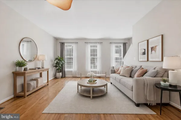 $500,000 | 42798 Sykes Terrace, Chantilly, VA 20152