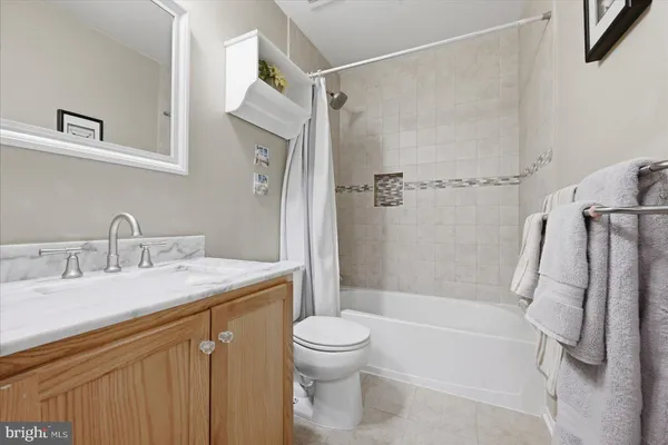 $500,000 | 42798 Sykes Terrace, Chantilly, VA 20152