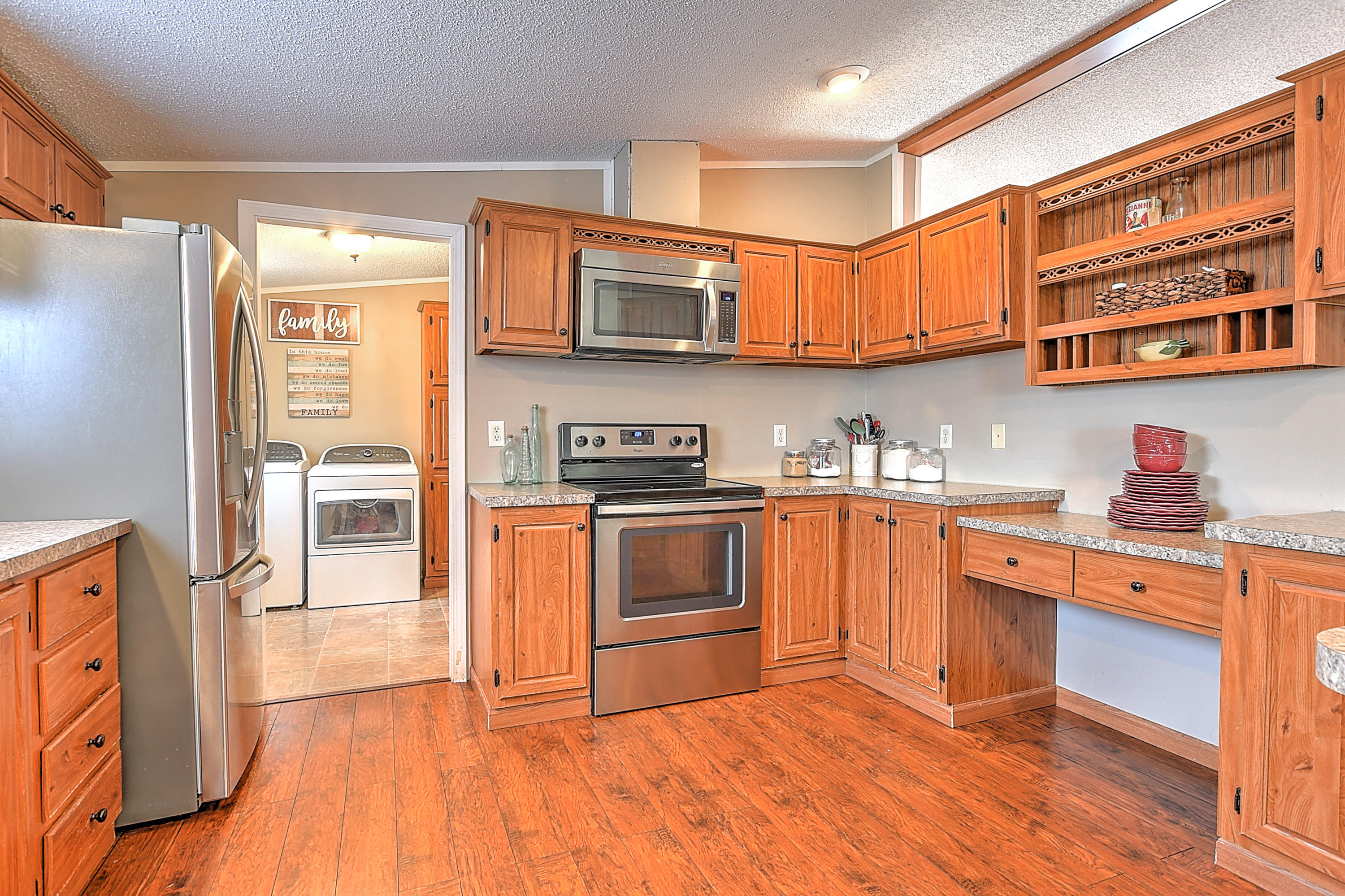 21112 Delmar Road Damascus, VA 24236 - Photo 15 of 39 21112 Delmar Rd-17