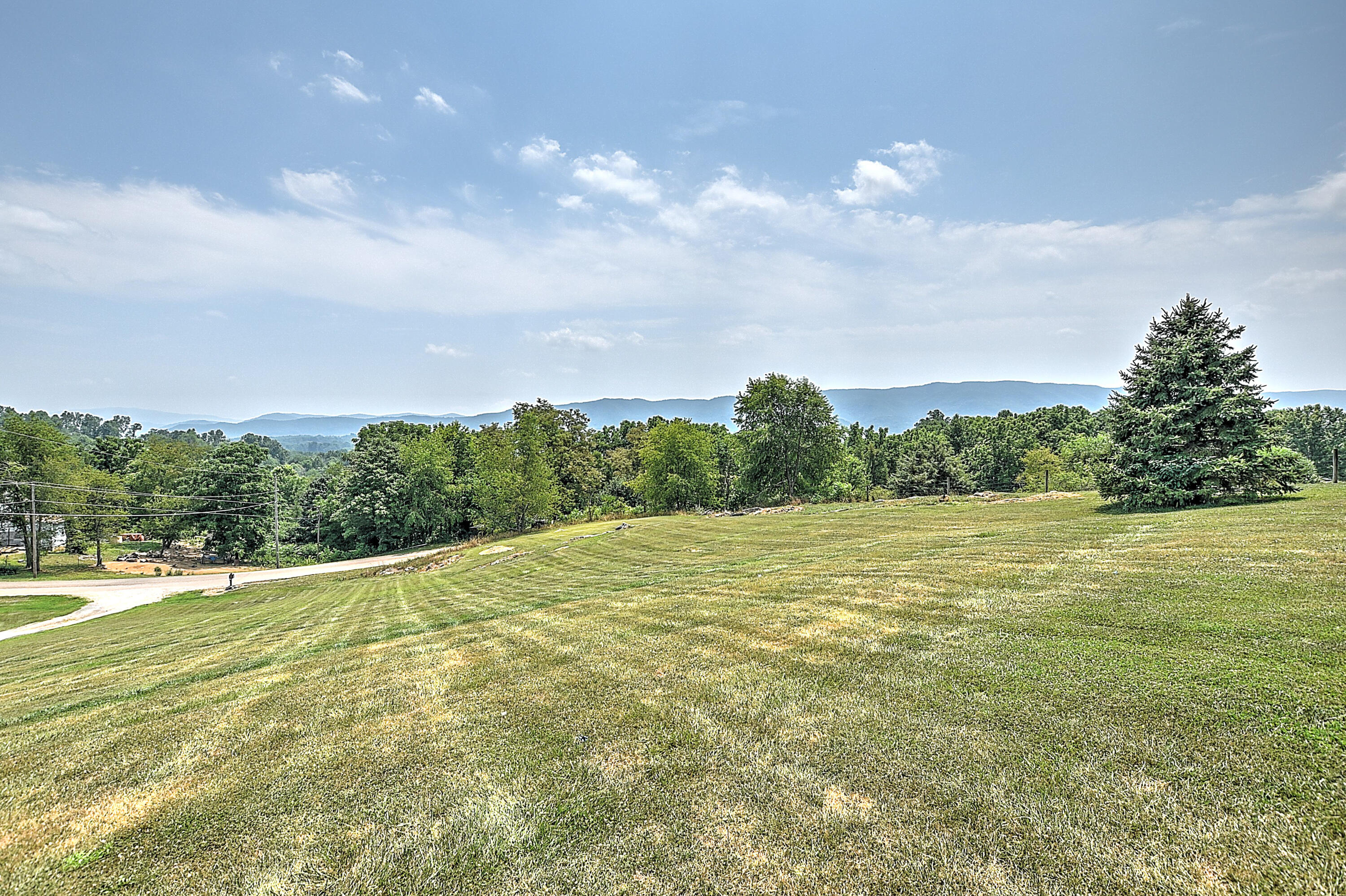 21112 Delmar Road Damascus, VA 24236 - Photo 5 of 39 21112 Delmar Rd-26