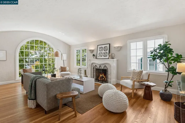 $1,395,000 | 545 Colusa Avenue, Berkeley, CA 94707