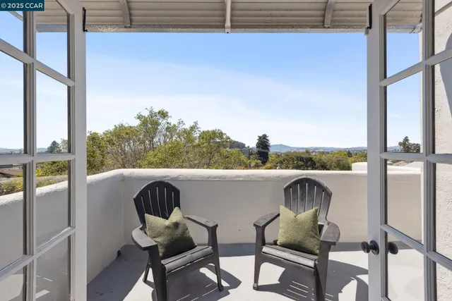 $1,395,000 | 545 Colusa Avenue, Berkeley, CA 94707