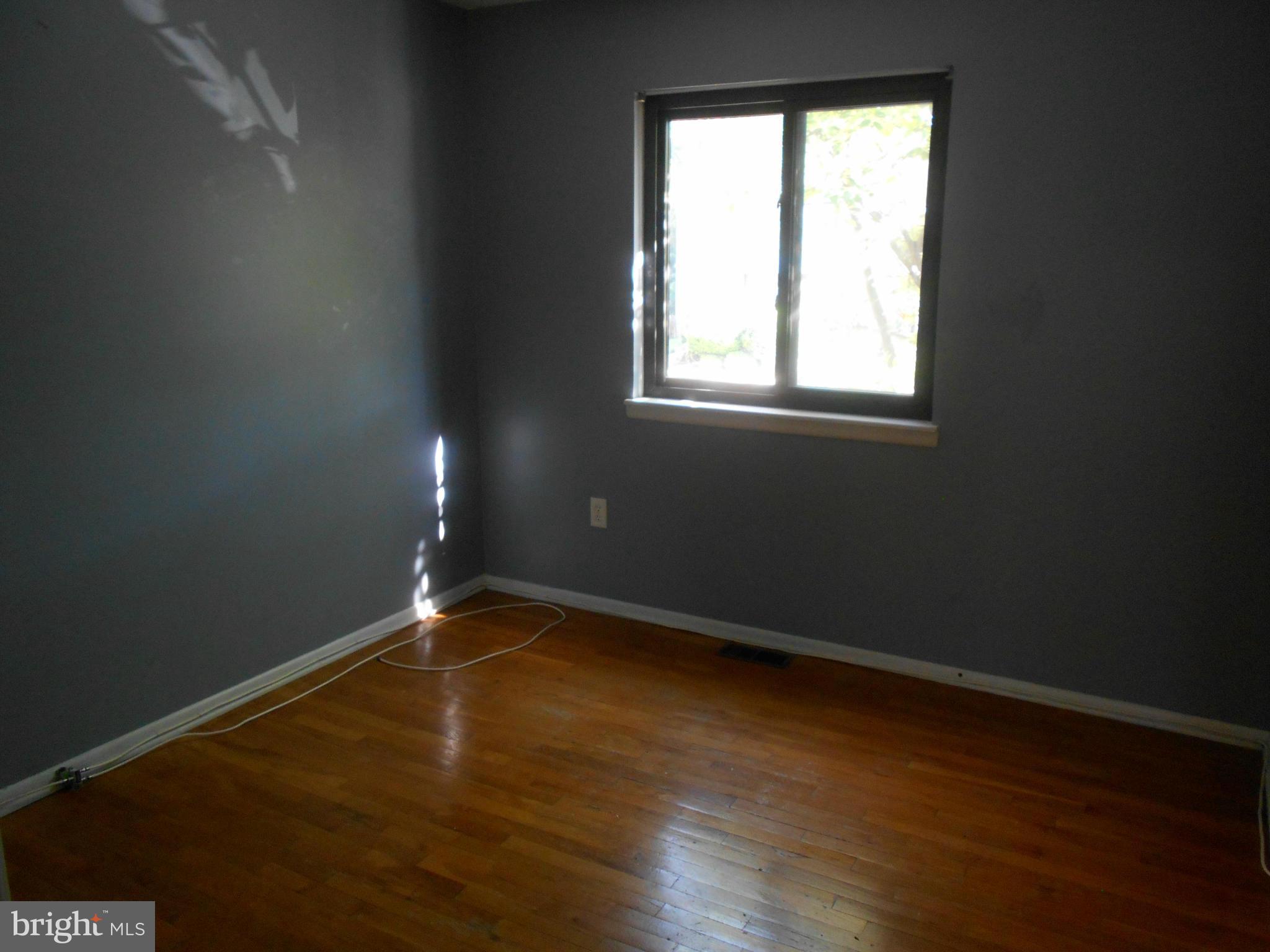 8279 Vosges Road Baltimore, MD 21208 - Photo 19 of 30 Bedroom