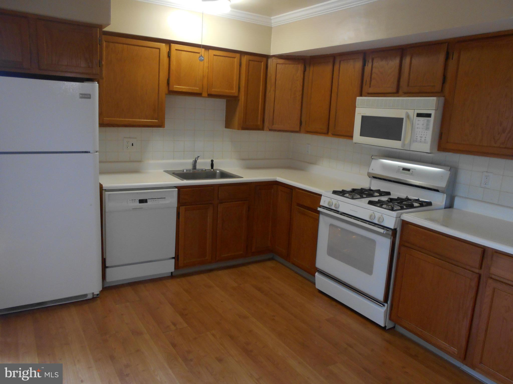 8279 Vosges Road Baltimore, MD 21208 - Photo 6 of 30 Kitchen