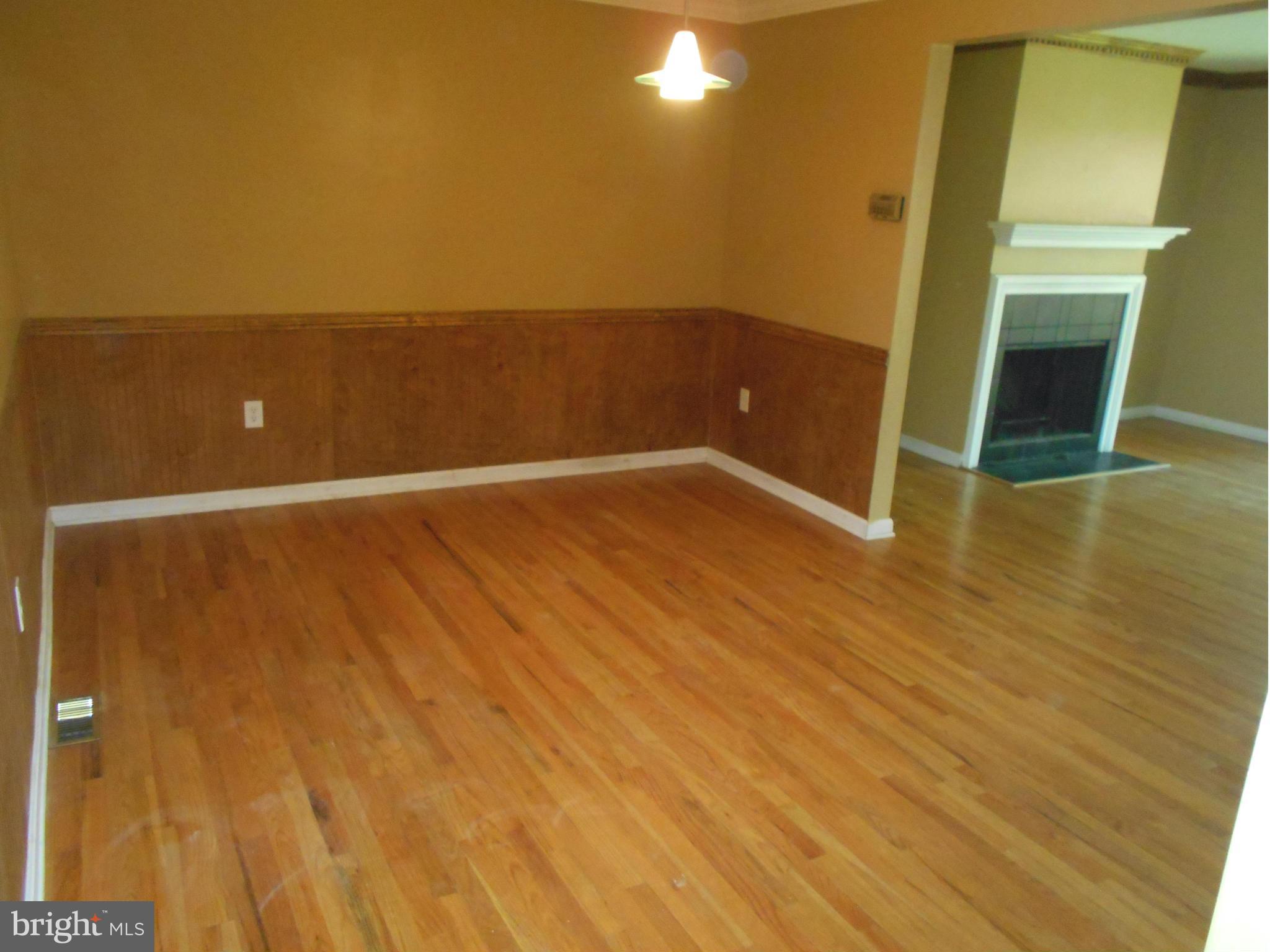 8279 Vosges Road Baltimore, MD 21208 - Photo 10 of 30 Dining Room