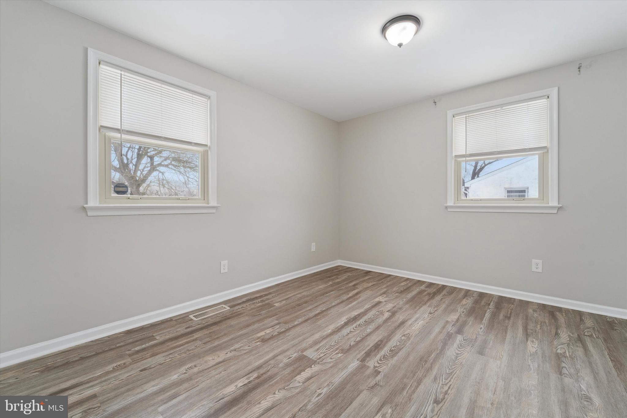 950 West Chestnut Street Coatesville, PA 19320 - Photo 16 of 28