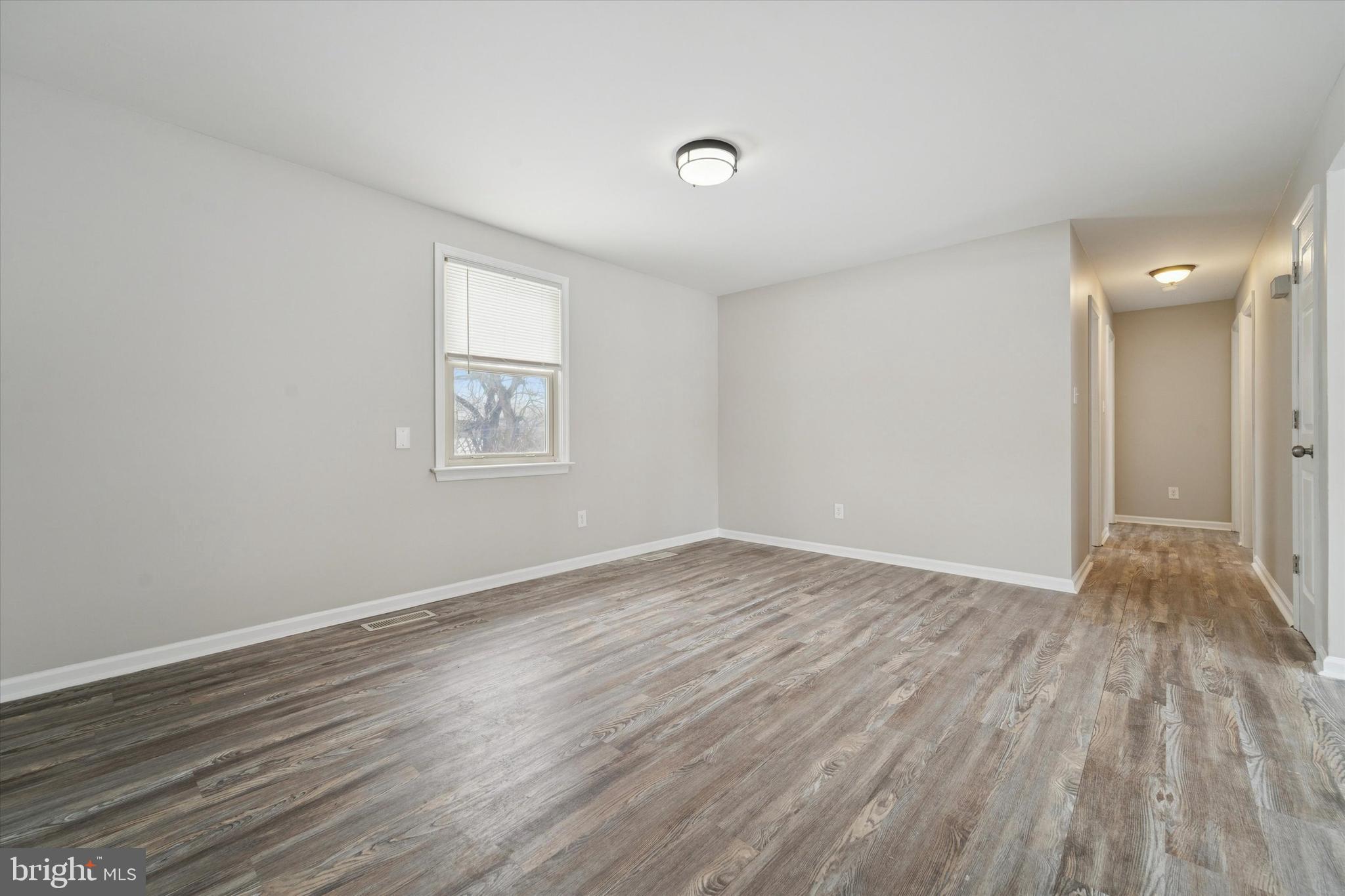 950 West Chestnut Street Coatesville, PA 19320 - Photo 6 of 28