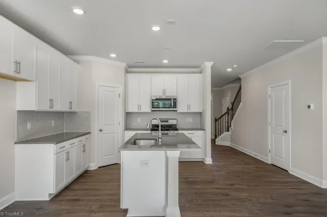 $279,290 | 1677 Hallview Court, Kernersville, NC 27284